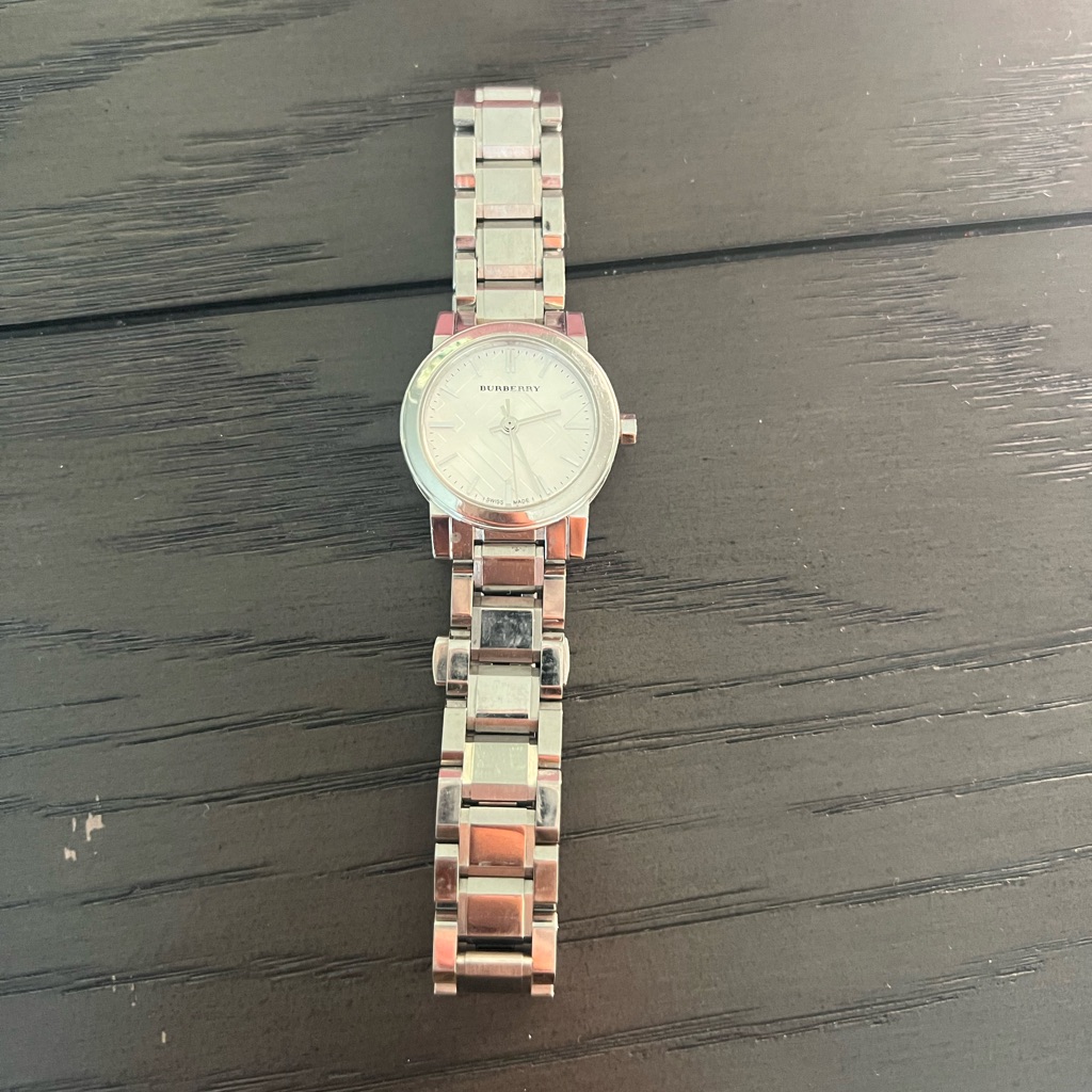 Burberry Watch 225$
